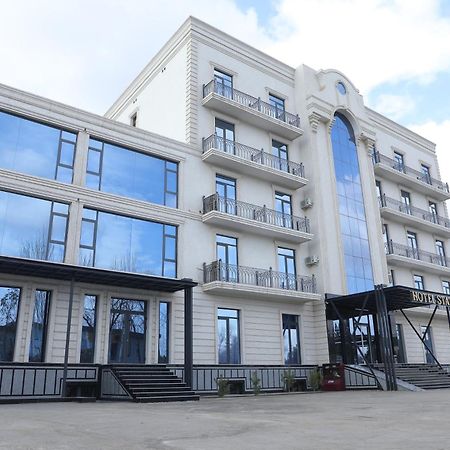 Status Hotel 카르시 외부 사진
