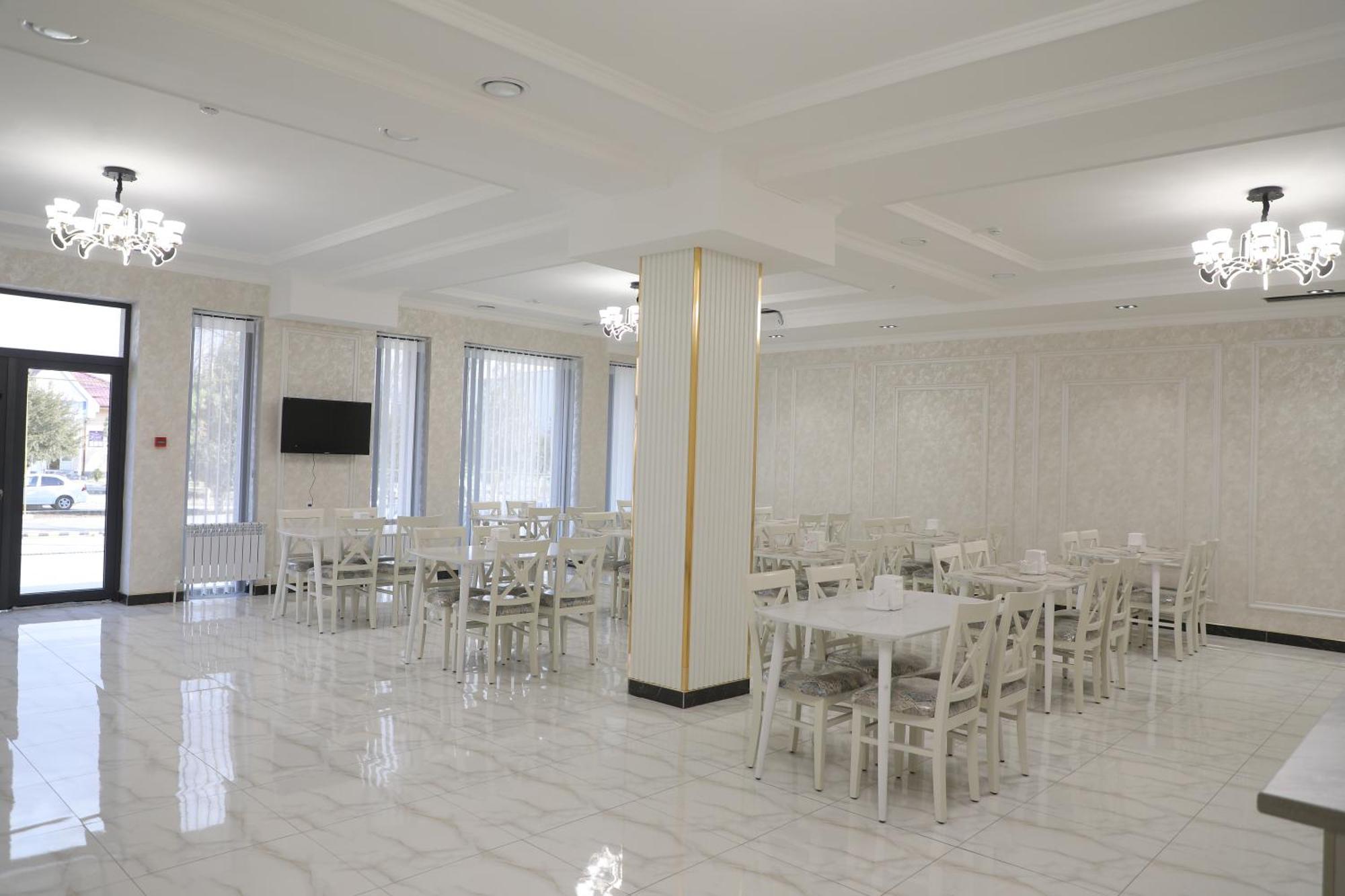 Status Hotel 카르시 외부 사진