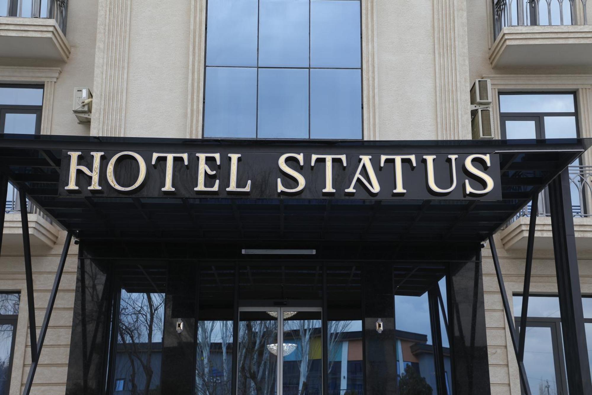 Status Hotel 카르시 외부 사진